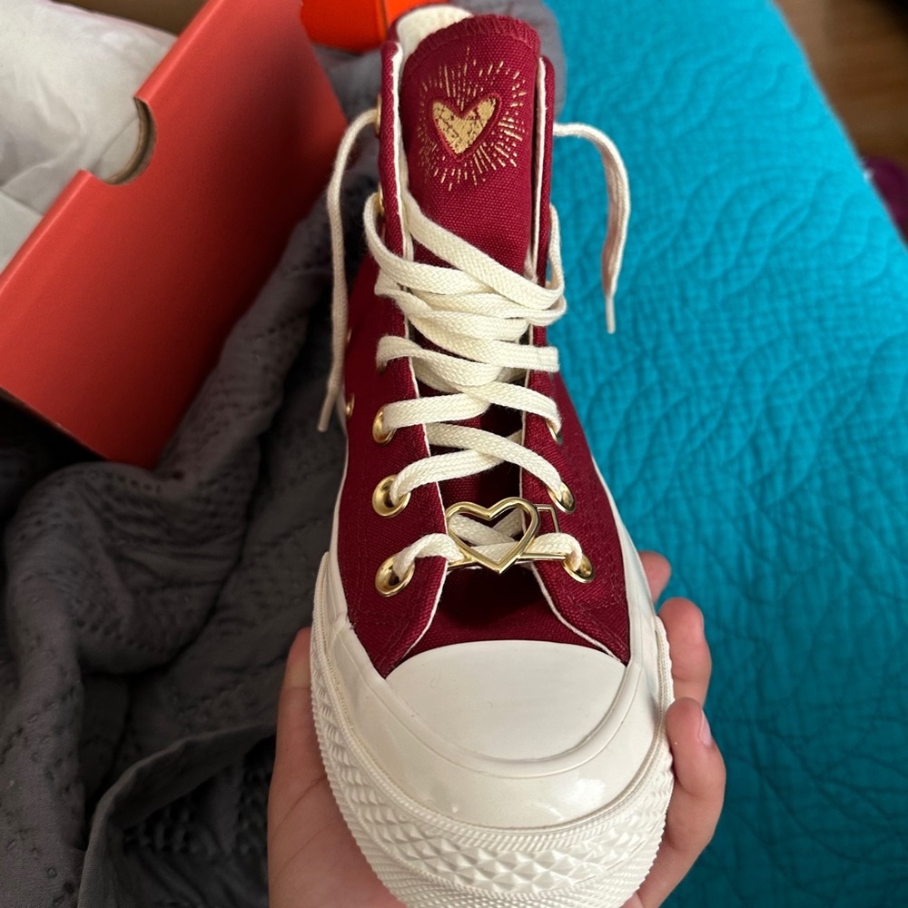 Chuck Taylor Retro 70s high top collectible sneaker - Picture 3 of 5